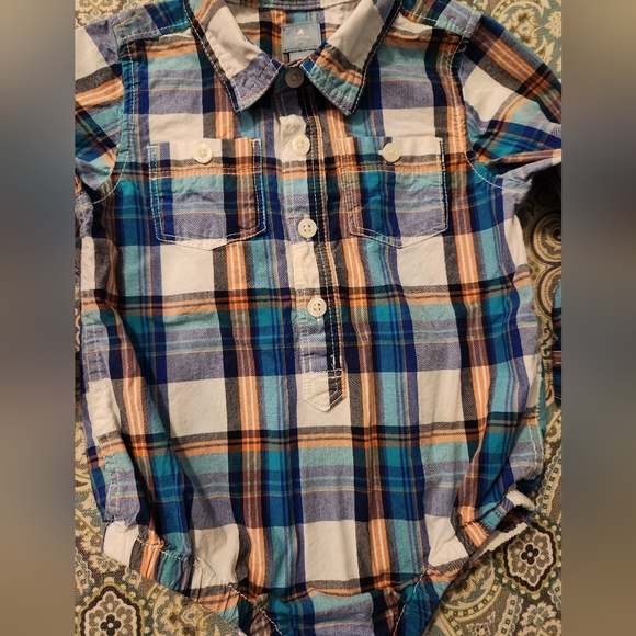 Baby Gap long sleeve button up shirt bodysuit. Size 18-24 months - Picture 4 of 4